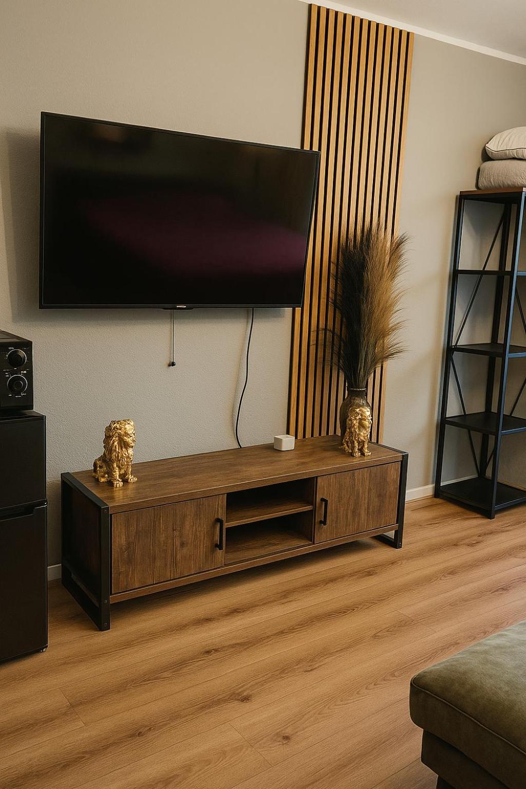 Art Apartment *